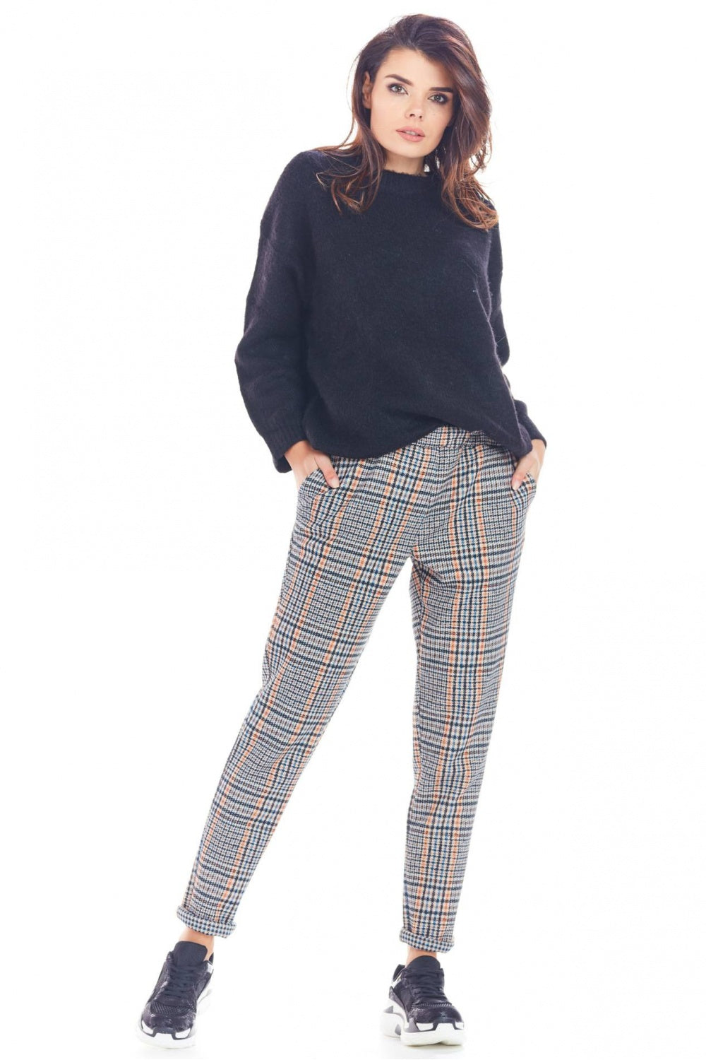 Women trousers model 148985 awama