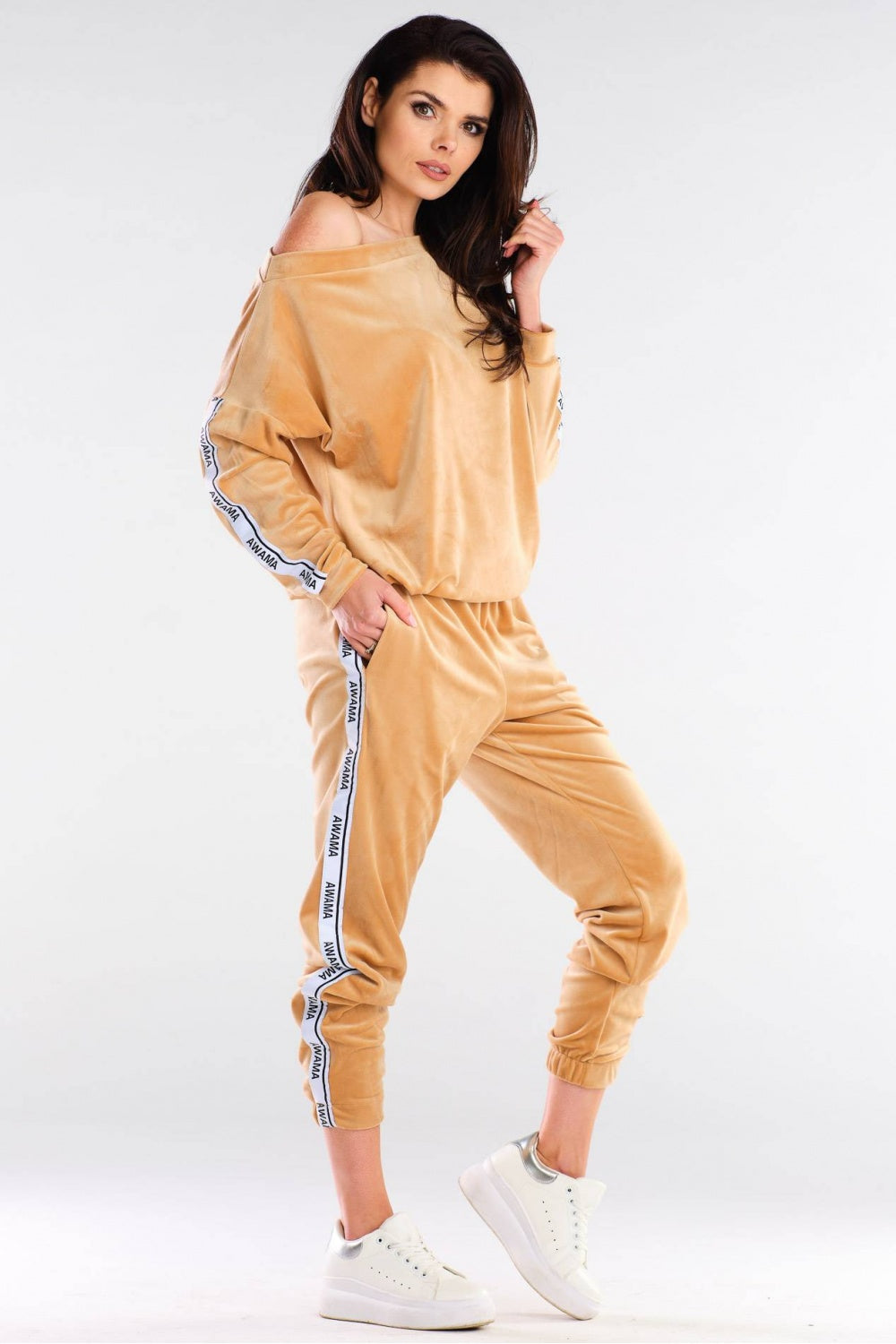 Tracksuit trousers model 154805 awama