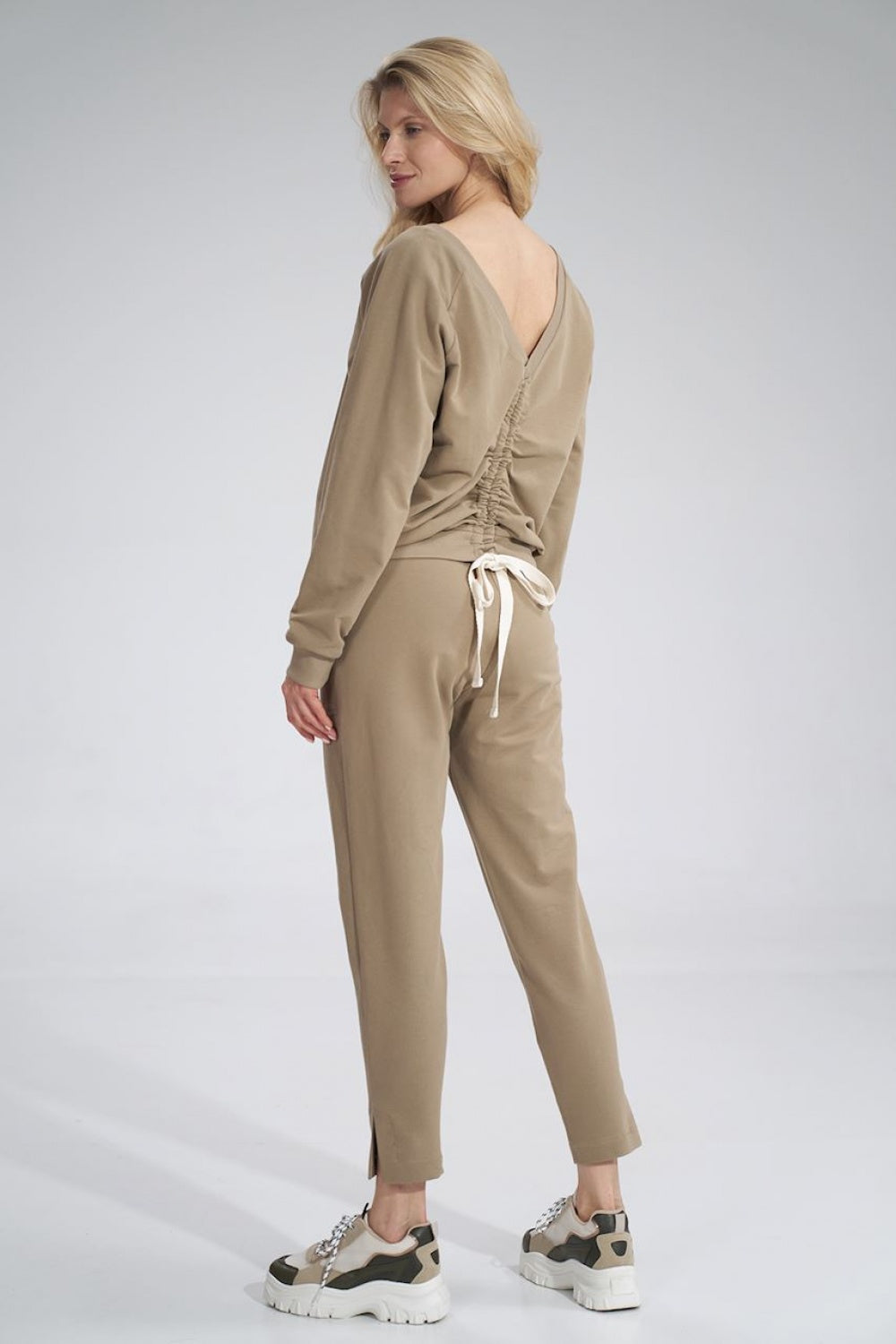 Tracksuit trousers model 155929 Figl